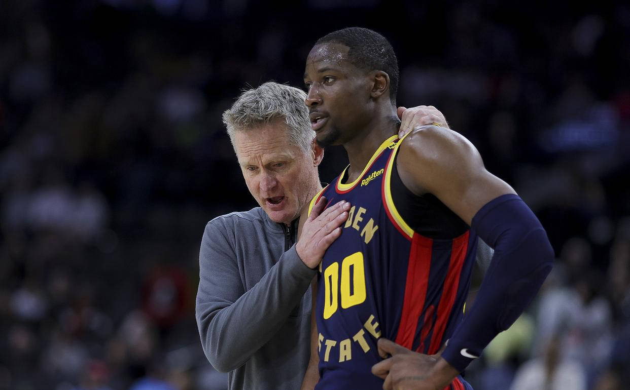 NBA球员表示愿意留队，希望继续为球队效力的简单介绍