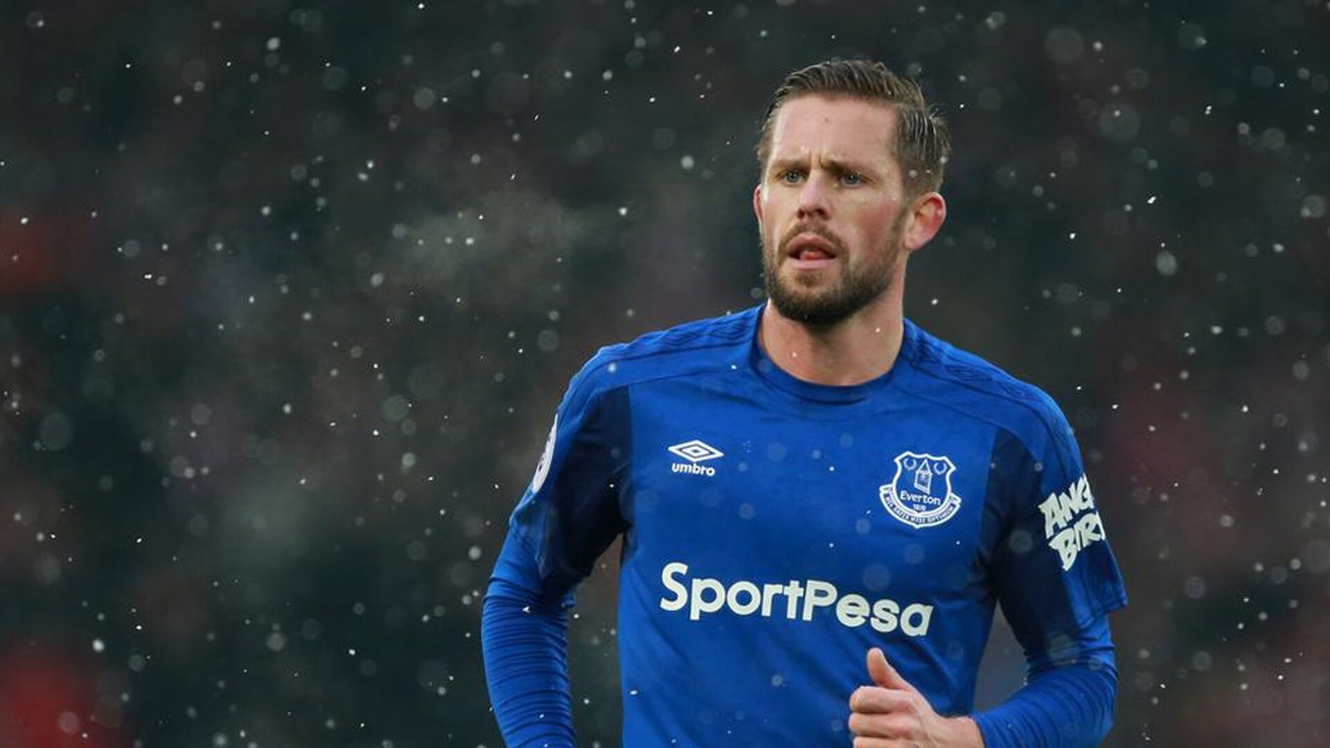 从斯坦福桥到阿姆斯特丹,坎特如何用唯一性改写切尔西与荷兰的宿命剧本