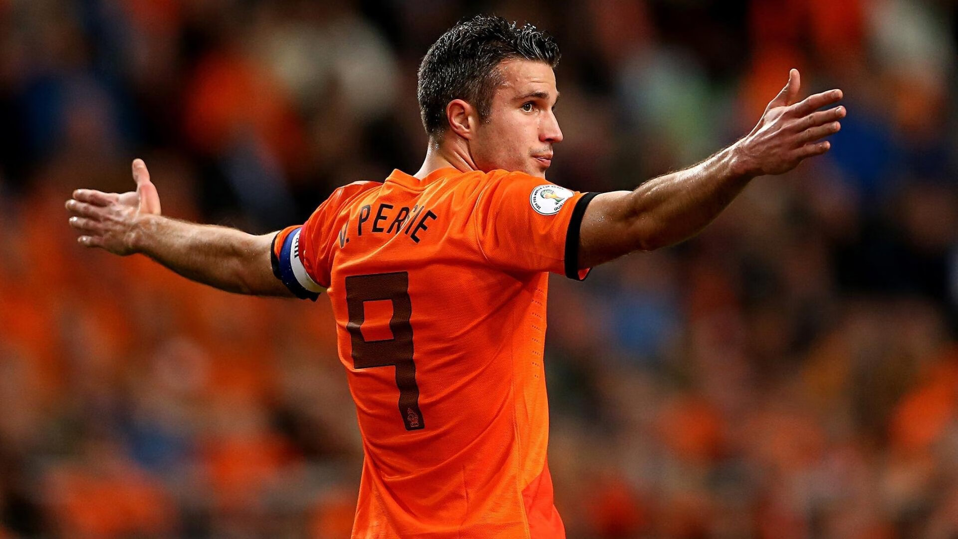 魔术关键战突围雷霆,约基奇在NBA季后赛接管比赛